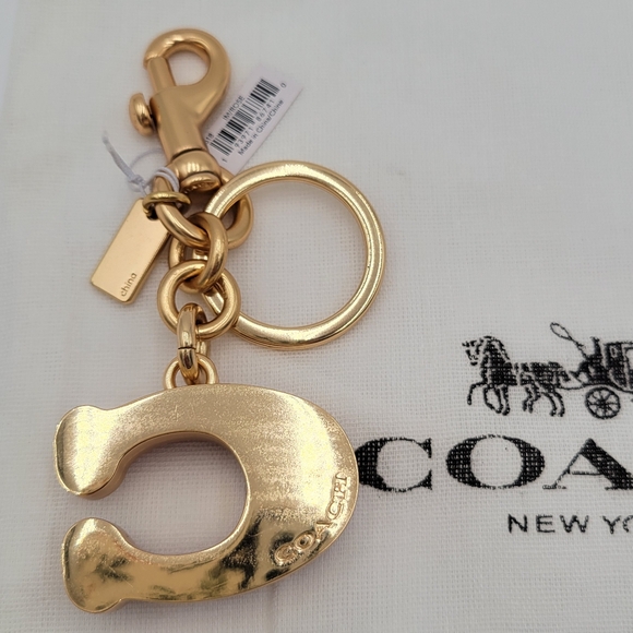 💥NWT💥 Coach "C" Bag Charm - Picture 5 of 6
